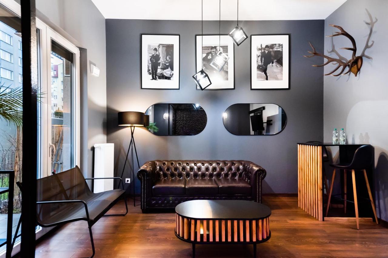 New Praga Ladies' & Gentlemen'S Apartments Warsaw Ngoại thất bức ảnh