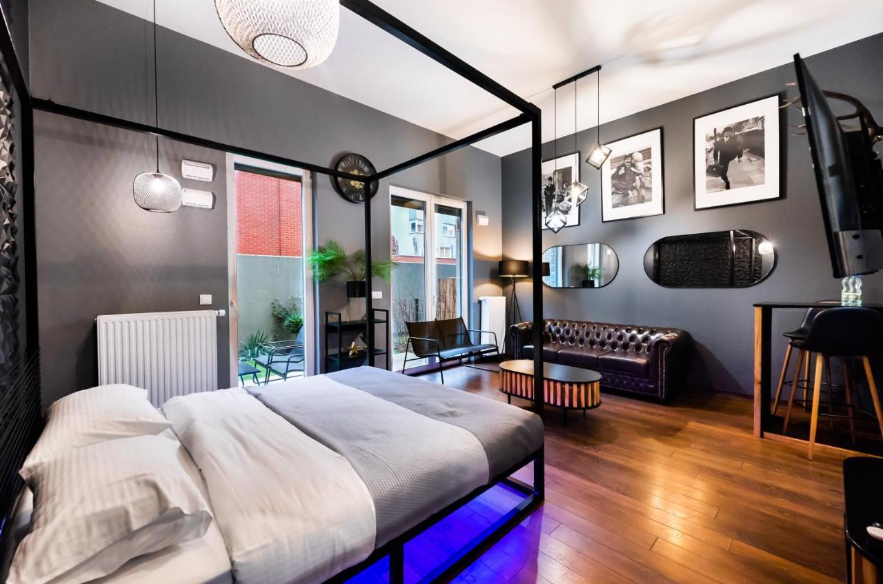 New Praga Ladies' & Gentlemen'S Apartments Warsaw Ngoại thất bức ảnh