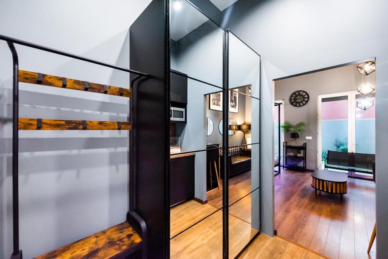 New Praga Ladies' & Gentlemen'S Apartments Warsaw Ngoại thất bức ảnh