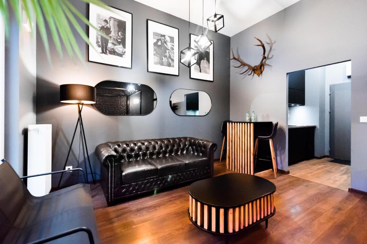 New Praga Ladies' & Gentlemen'S Apartments Warsaw Ngoại thất bức ảnh